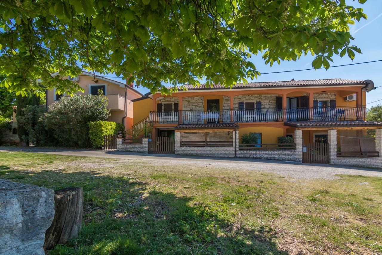 Apartmani Zikovic Poreč Buitenkant foto