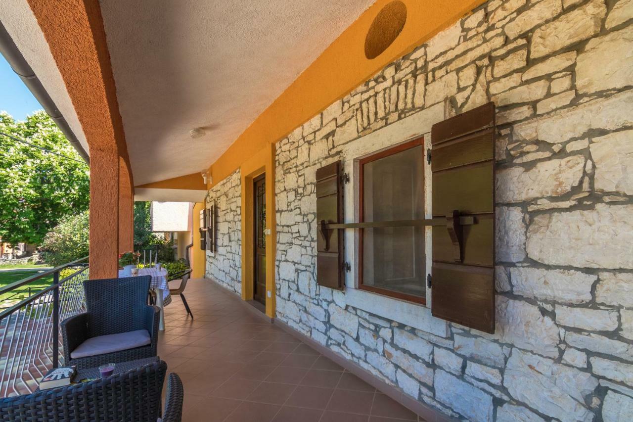 Apartmani Zikovic Poreč Buitenkant foto